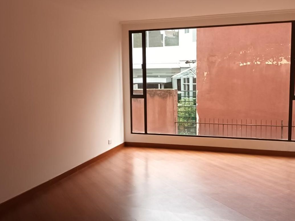 Apartamento de 3 alcobas en venta en Los Rosales, Bogotá, 168 m² · foto 16 de 20