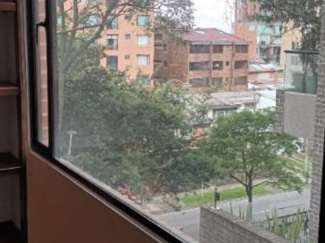 Apartamento de 3 alcobas en venta en Los Rosales, Bogotá, 168 m² · foto 9 de 20