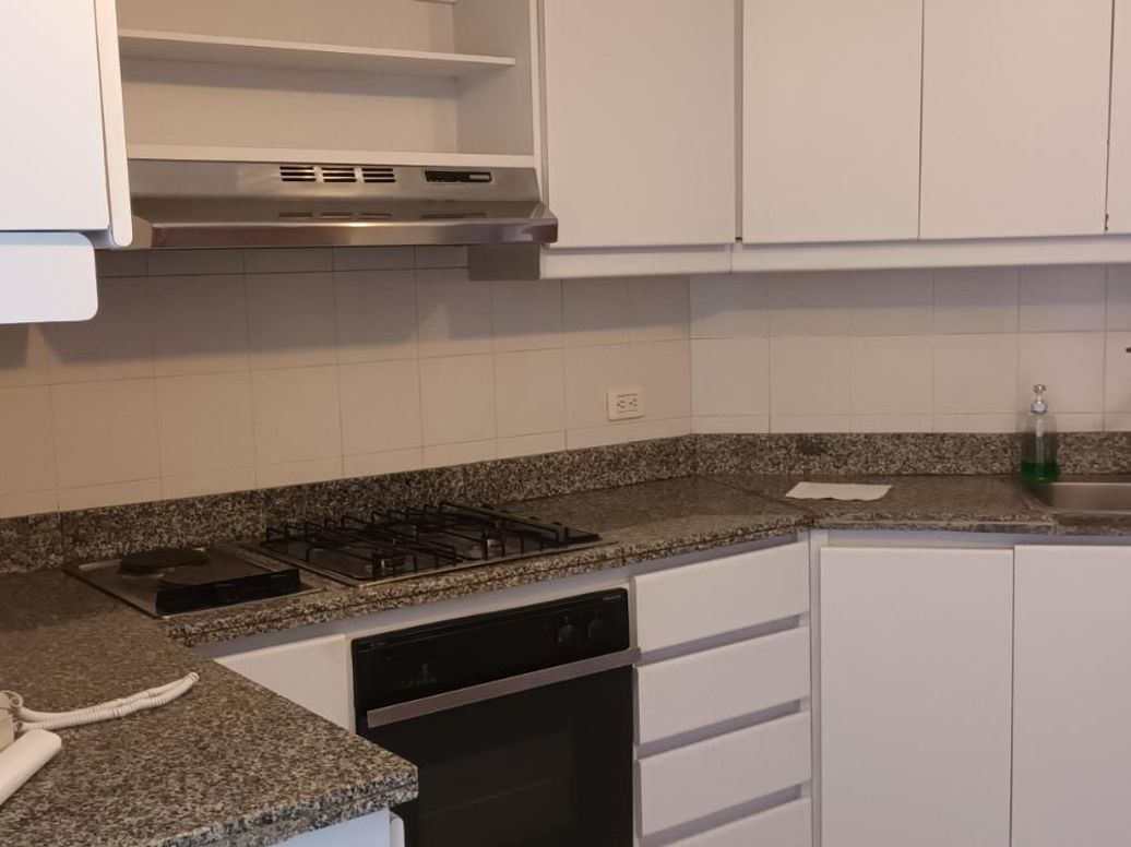 Apartamento de 3 alcobas en venta en Los Rosales, Bogotá, 168 m² · foto 17 de 20