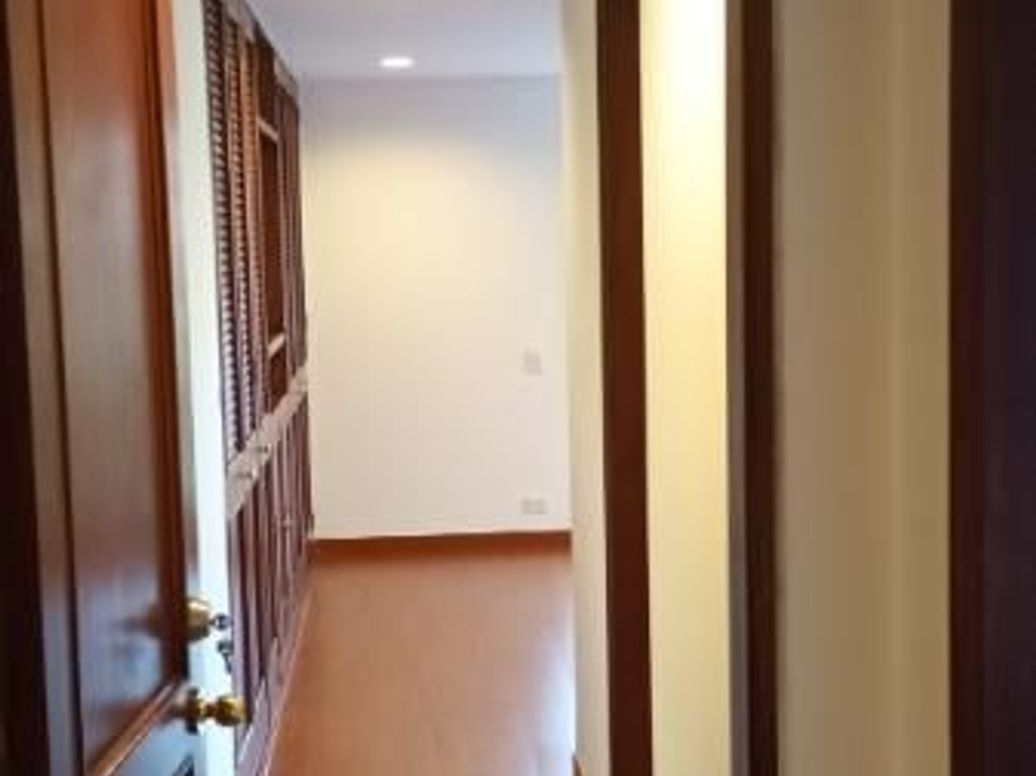 Apartamento de 3 alcobas en venta en Los Rosales, Bogotá, 168 m² · foto 7 de 20