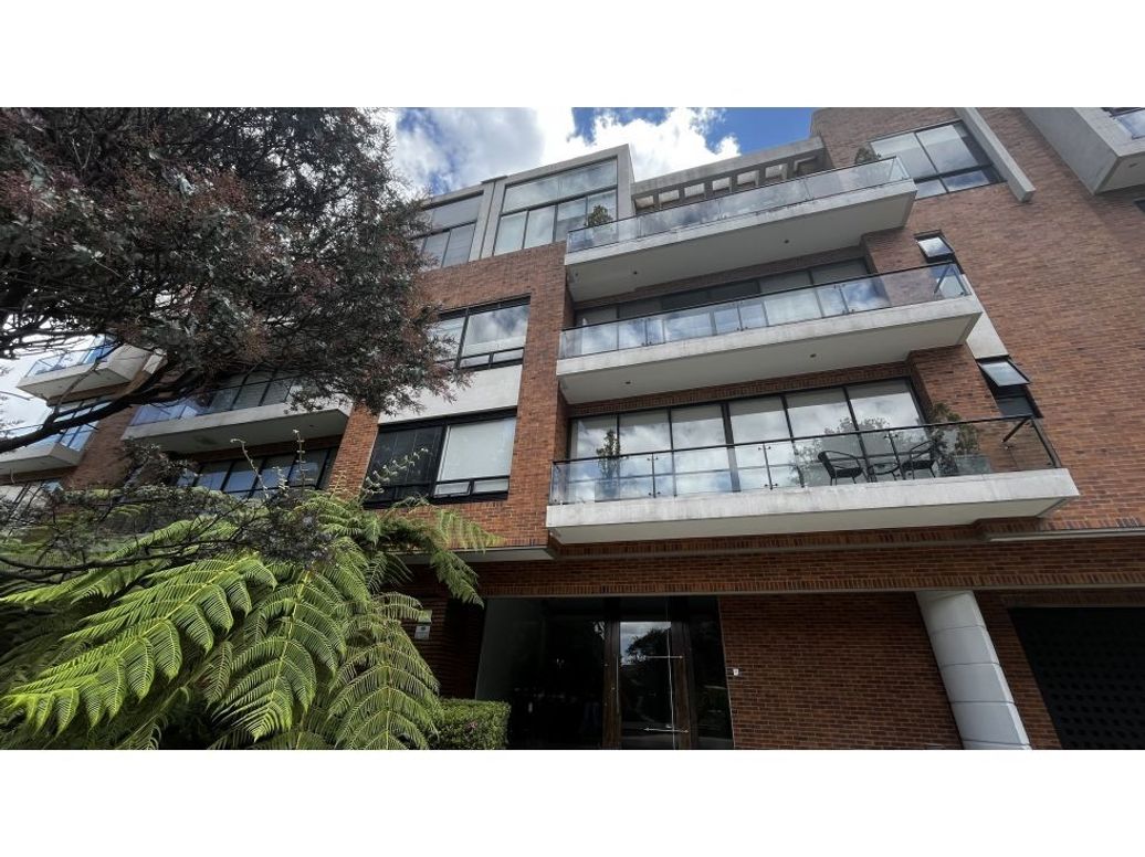 Apartamento de 3 alcobas en venta en La Calleja, Bogotá, 264 m² · foto 2 de 17