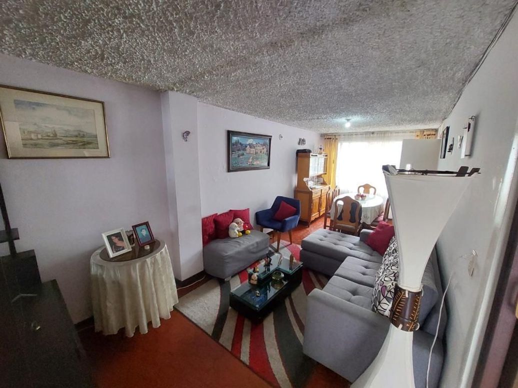 Casa de 5 alcobas en venta en Canódromo, Bogotá, 114 m² · foto 5 de 20