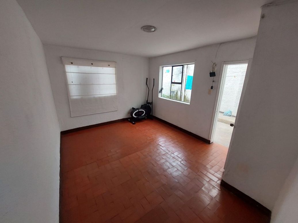Casa de 5 alcobas en venta en Canódromo, Bogotá, 114 m² · foto 13 de 20