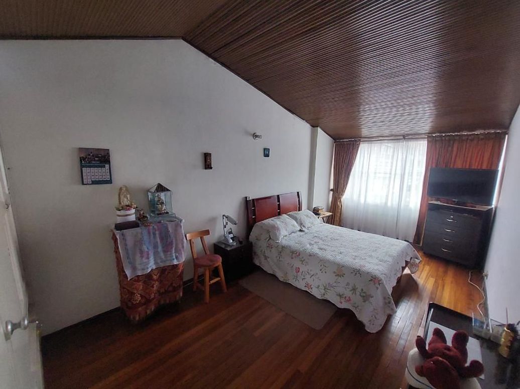 Casa de 5 alcobas en venta en Canódromo, Bogotá, 114 m² · foto 16 de 20