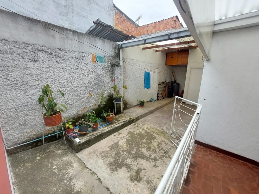 Casa de 5 alcobas en venta en Canódromo, Bogotá, 114 m² · foto 11 de 20