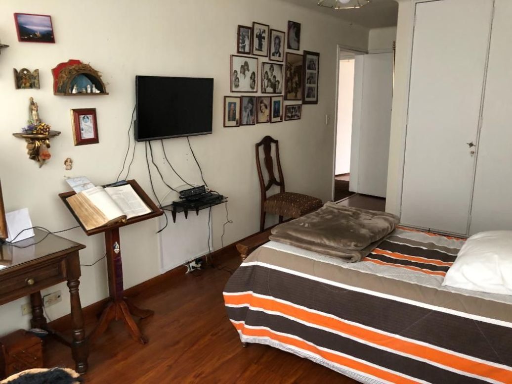 Apartamento de 3 alcobas en venta en El Refugio, Bogotá, 130 m² · foto 14 de 20