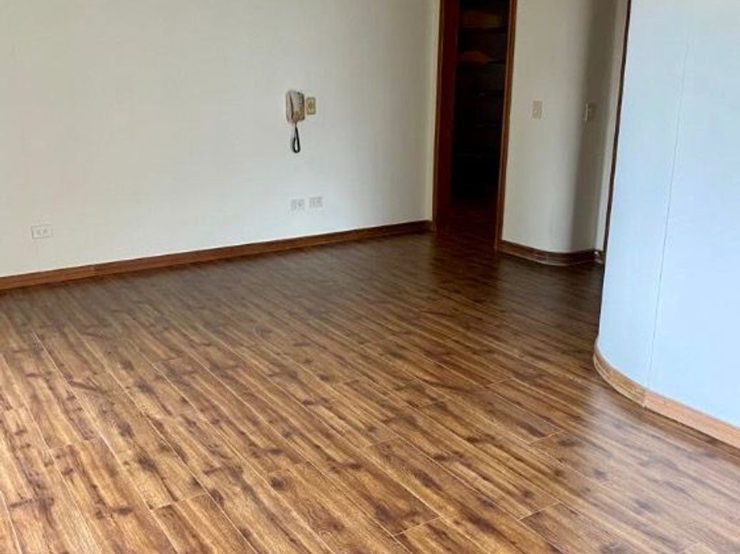 Apartamento de 3 alcobas en venta en Santa Barbara Central, Bogotá, 240 m² · foto 19 de 20