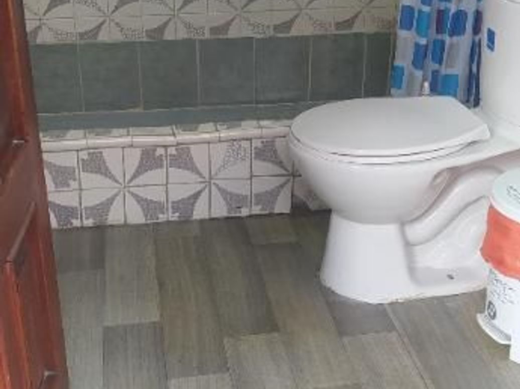 Casa de 6 alcobas en venta en San Joaquín, Bogotá, 294 m² · foto 8 de 14