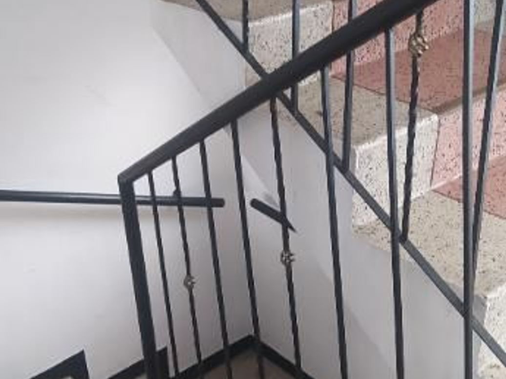 Casa de 6 alcobas en venta en San Joaquín, Bogotá, 294 m² · foto 11 de 14