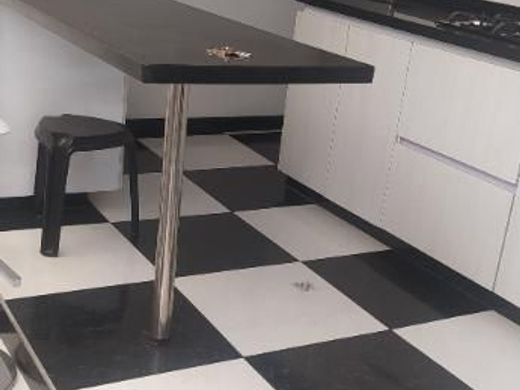 Casa de 6 alcobas en venta en San Joaquín, Bogotá, 294 m² · foto 9 de 14