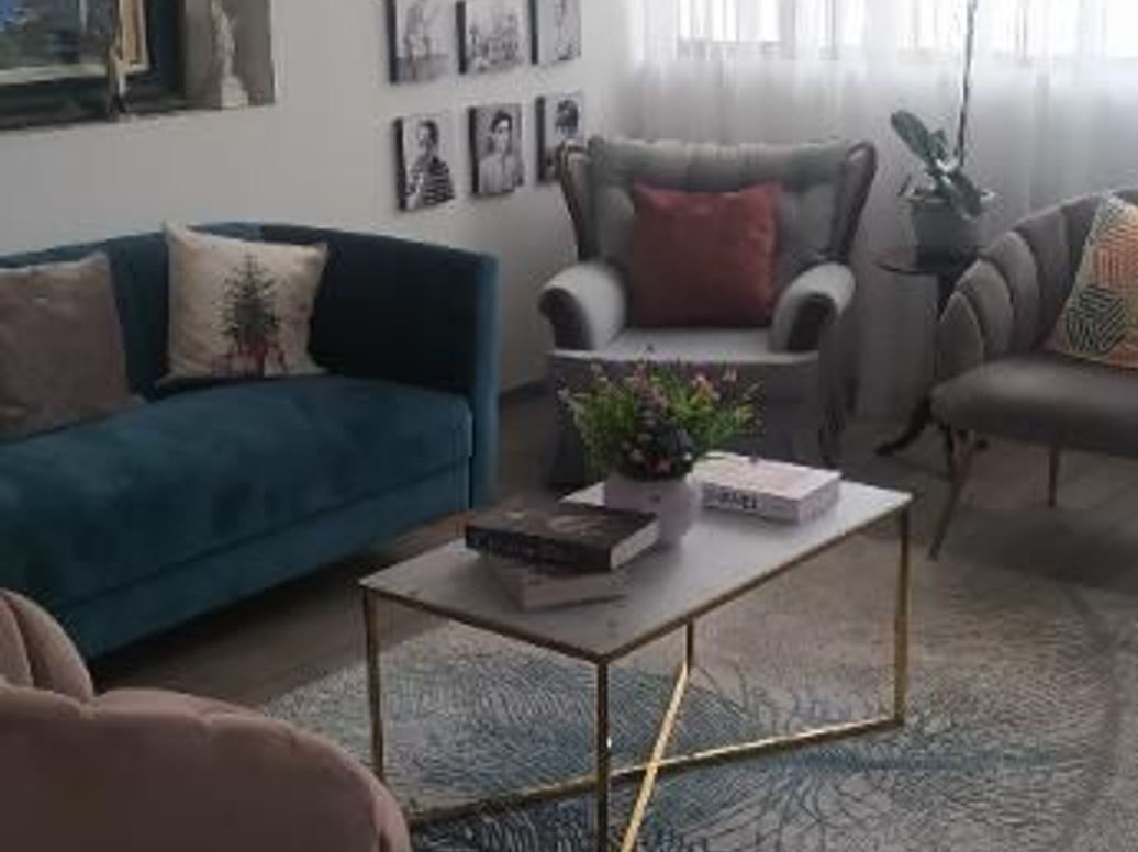 Casa de 6 alcobas en venta en San Joaquín, Bogotá, 294 m² · foto 3 de 14
