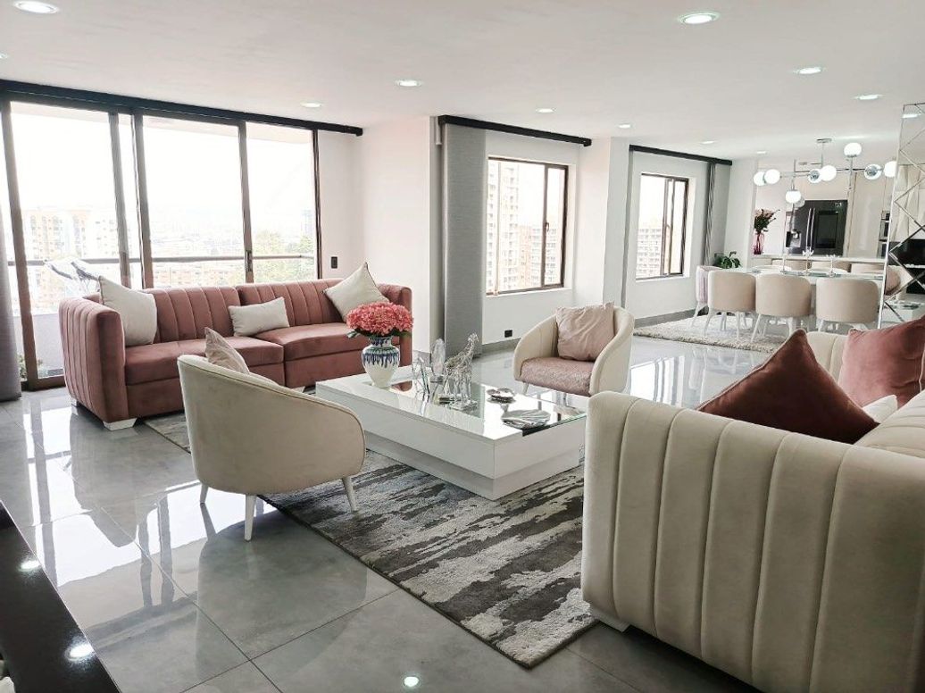 Apartamento de 5 alcobas en venta en Prados De La Calleja, Bogotá, 245 m² · foto 6 de 16