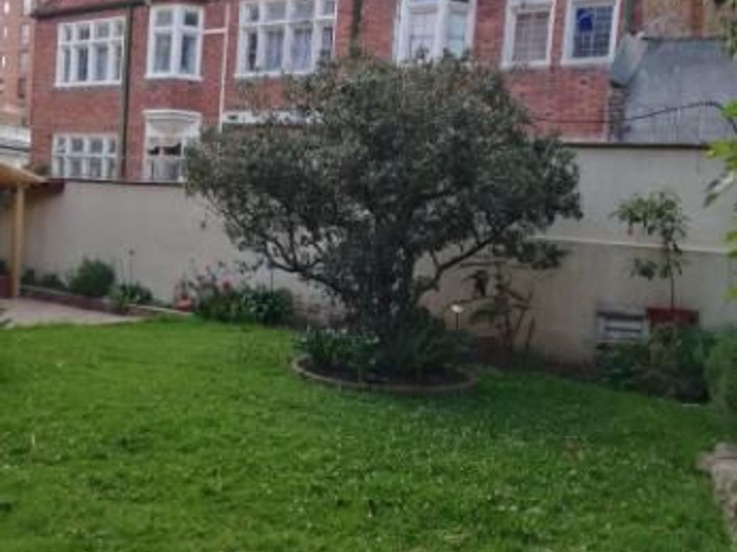 Casa de 5 alcobas en venta en Marly, Bogotá, 323 m² · foto 2 de 13