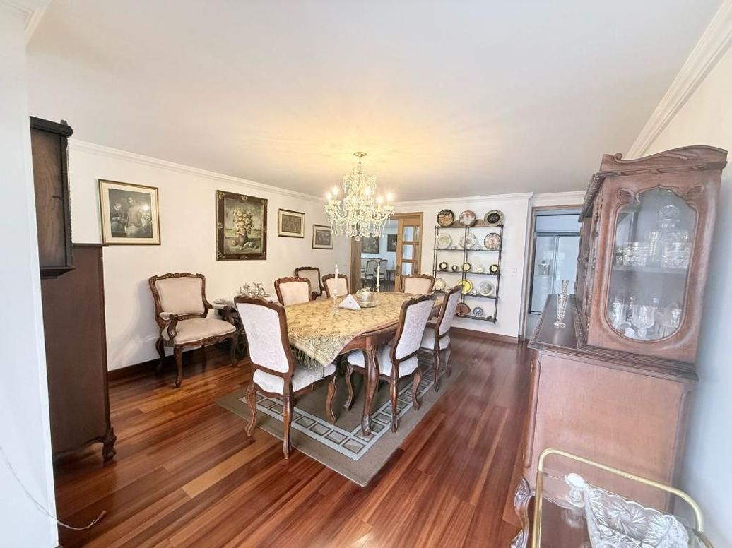 Apartamento de 3 alcobas en venta en Santa Bibiana, Bogotá, 220 m² · foto 5 de 20