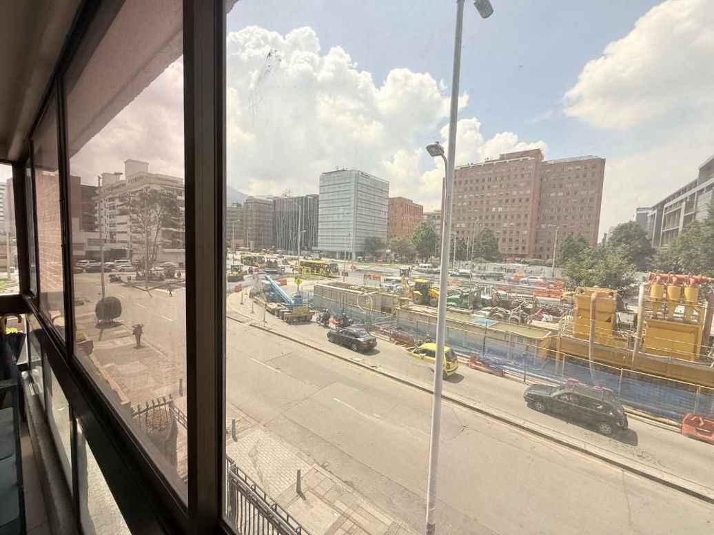 Apartamento de 3 alcobas en venta en Santa Bibiana, Bogotá, 220 m² · foto 9 de 20