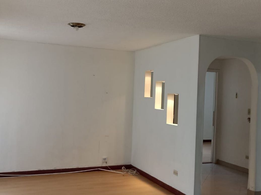 Apartamento de 2 alcobas en venta en La Castellana, Bogotá, 84 m² · foto 19 de 20