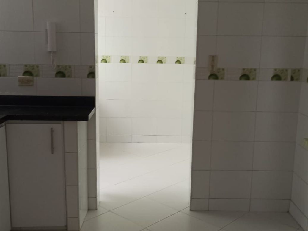 Apartamento de 2 alcobas en venta en La Castellana, Bogotá, 84 m² · foto 6 de 20
