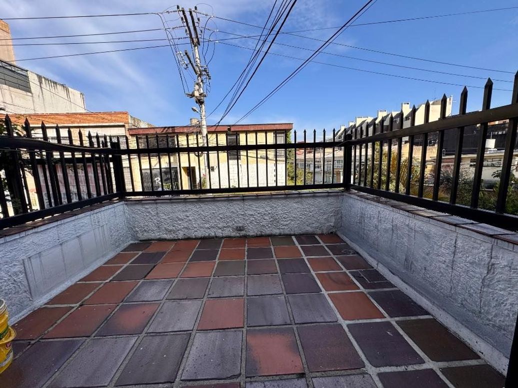 Casa de 6 alcobas en venta en La Salle, Bogotá, 260 m² · foto 3 de 8