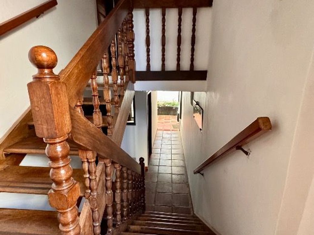 Casa de 6 alcobas en venta en La Salle, Bogotá, 260 m² · foto 4 de 8