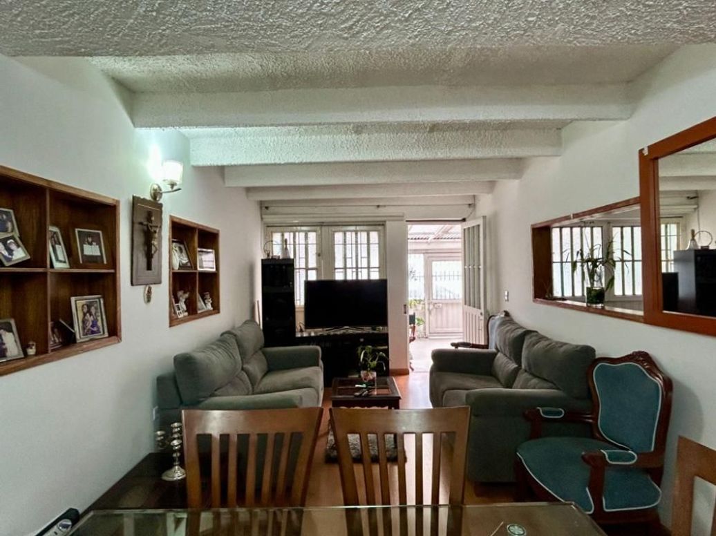 Casa de 3 alcobas en venta en Bellavista Occidental, Bogotá, 120 m² · foto 2 de 13