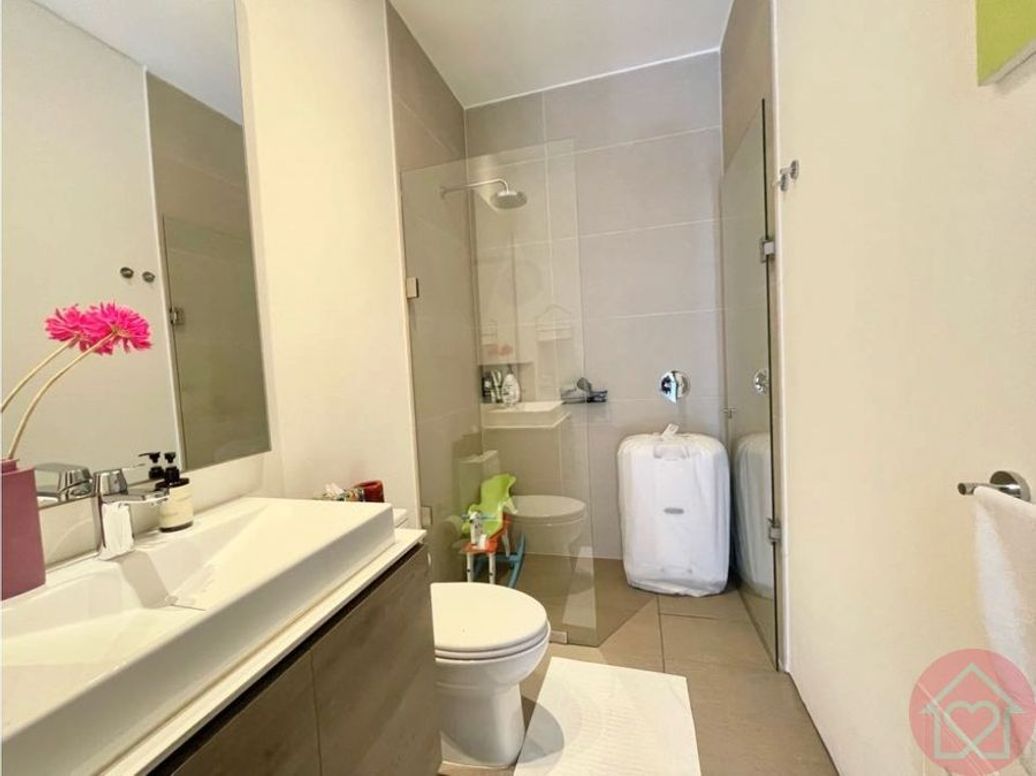 Apartamento de 3 alcobas en venta en Los Rosales, Bogotá, 185 m² · foto 11 de 19