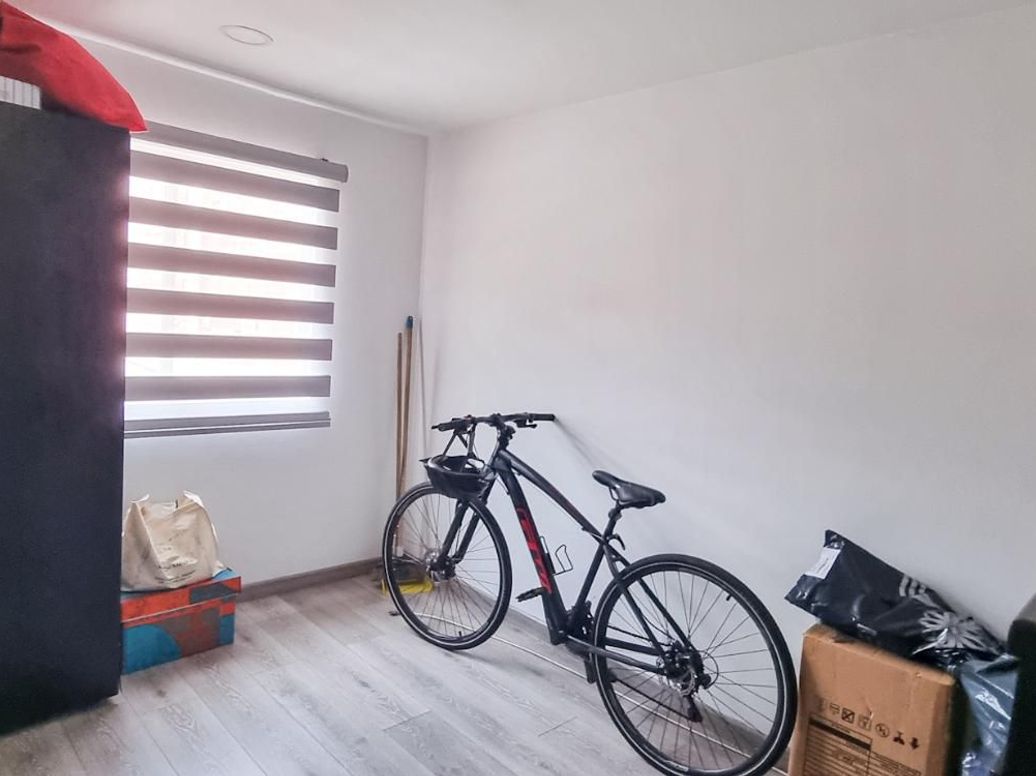 Casa de 6 alcobas en venta en Simón Bolívar, Bogotá, 365 m² · foto 10 de 14