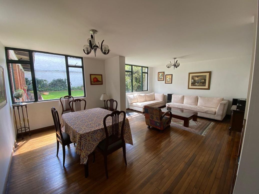 Casa de 4 alcobas en venta en Pasadena, Bogotá, 223 m² · foto 2 de 19