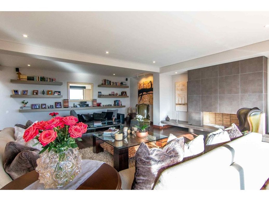 Apartamento de 4 alcobas en venta en Cerros De Santa Barbara, Bogotá, 415 m² · foto 6 de 20