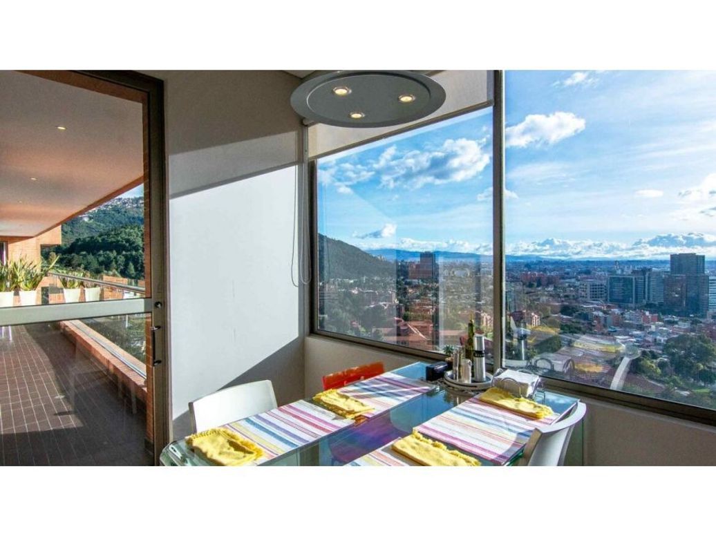 Apartamento de 4 alcobas en venta en Cerros De Santa Barbara, Bogotá, 415 m² · foto 18 de 20