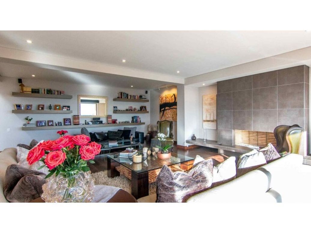 Apartamento de 4 alcobas en venta en Cerros De Santa Barbara, Bogotá, 415 m² · foto 7 de 20