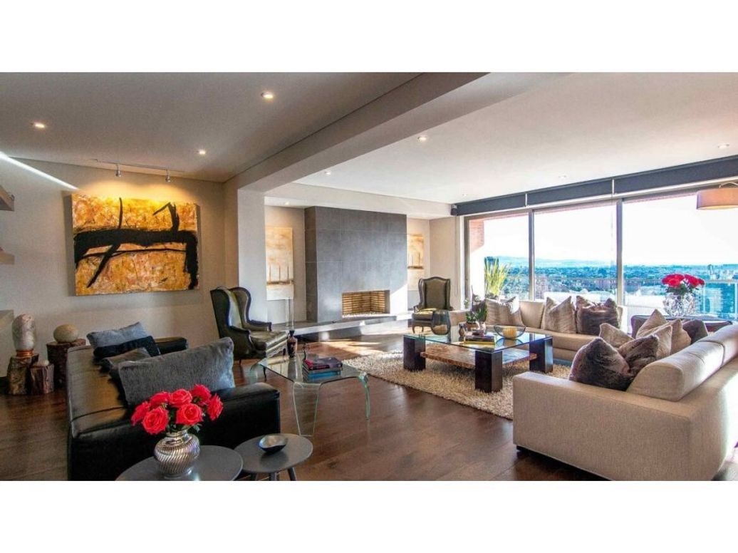 Apartamento de 4 alcobas en venta en Cerros De Santa Barbara, Bogotá, 415 m² · foto 5 de 20