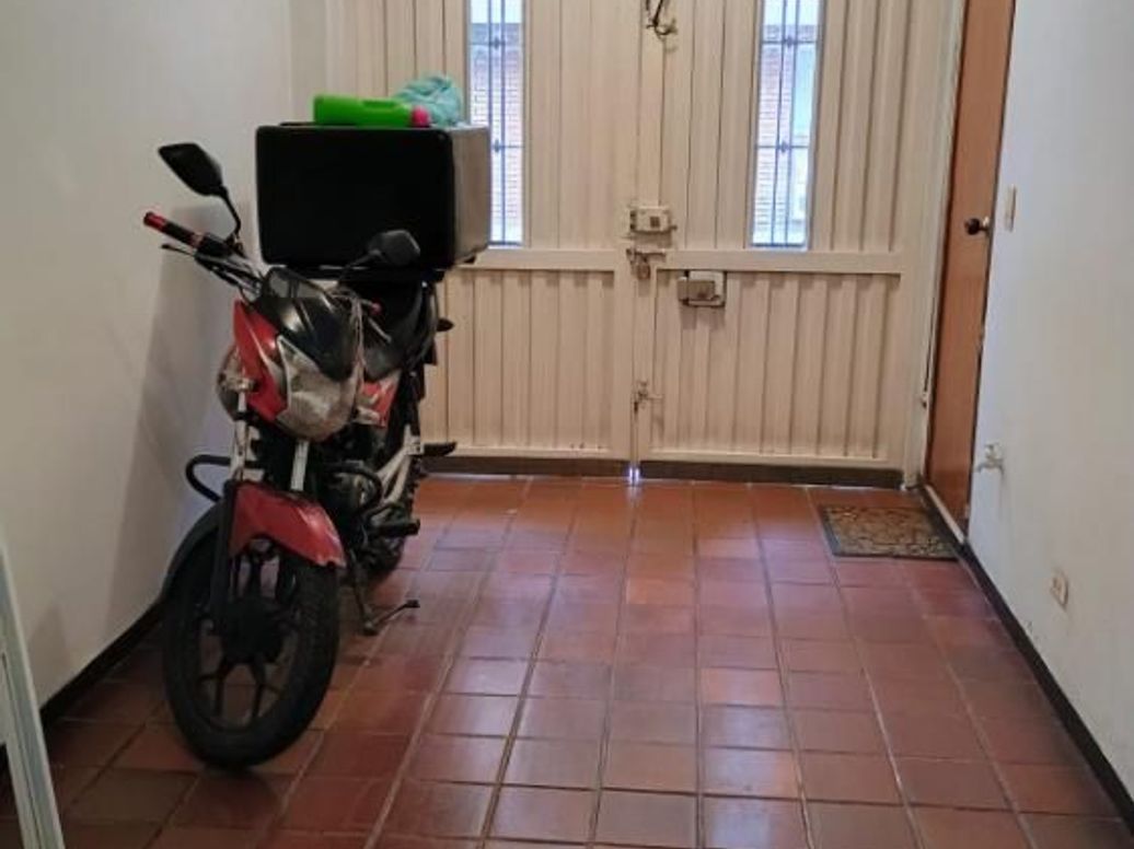 Casa de 3 alcobas en venta en Los Álamos, Bogotá, 177 m² · foto 9 de 11