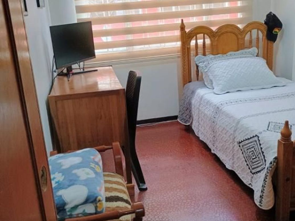 Casa de 3 alcobas en venta en Los Álamos, Bogotá, 177 m² · foto 8 de 11