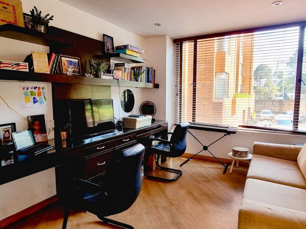 Apartamento de 3 alcobas en venta en Ciudad Jardín Norte, Bogotá, 164 m² · foto 9 de 10