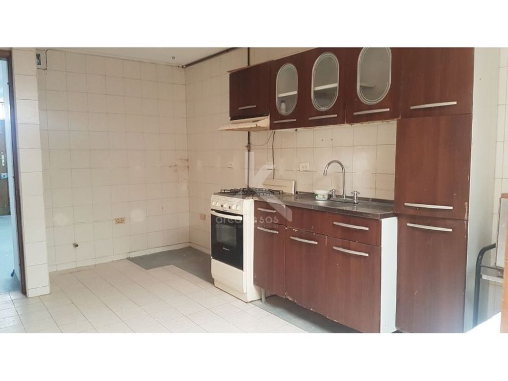 Casa de 4 alcobas en venta en Los Alpes, Bogotá, 383 m² · foto 2 de 20