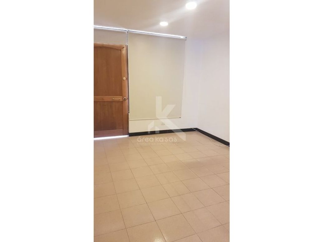 Casa de 4 alcobas en venta en Los Alpes, Bogotá, 383 m² · foto 10 de 20