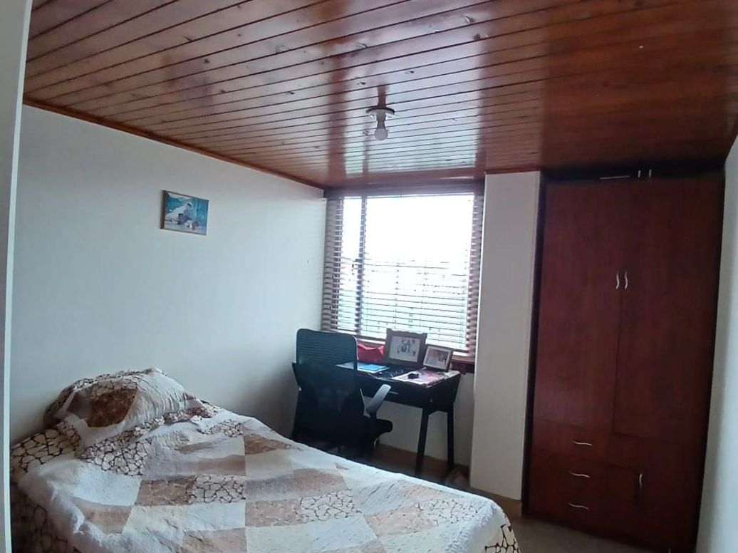 Apartamento de 3 alcobas en venta en San Cipriano, Bogotá, 64 m² · foto 5 de 11
