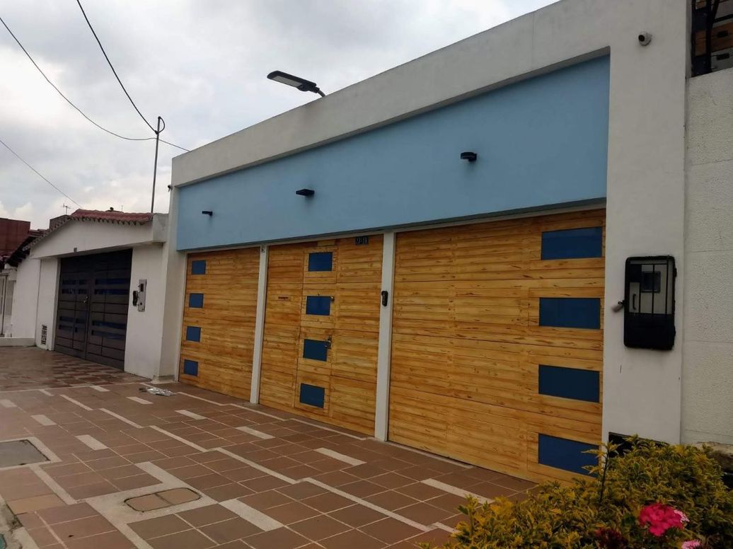 Casa de 3 alcobas en venta en Modelia, Bogotá, 320 m² · foto 6 de 14