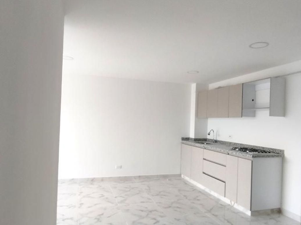 Apartamento de 3 alcobas en venta en Ingles, Bogotá, 75 m² · foto 2 de 10