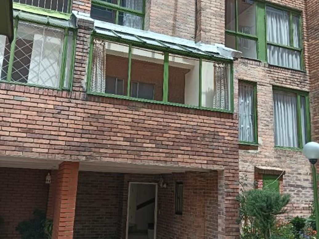 Casa de 3 alcobas en venta en Cedritos, Bogotá, 120 m² · foto 3 de 15