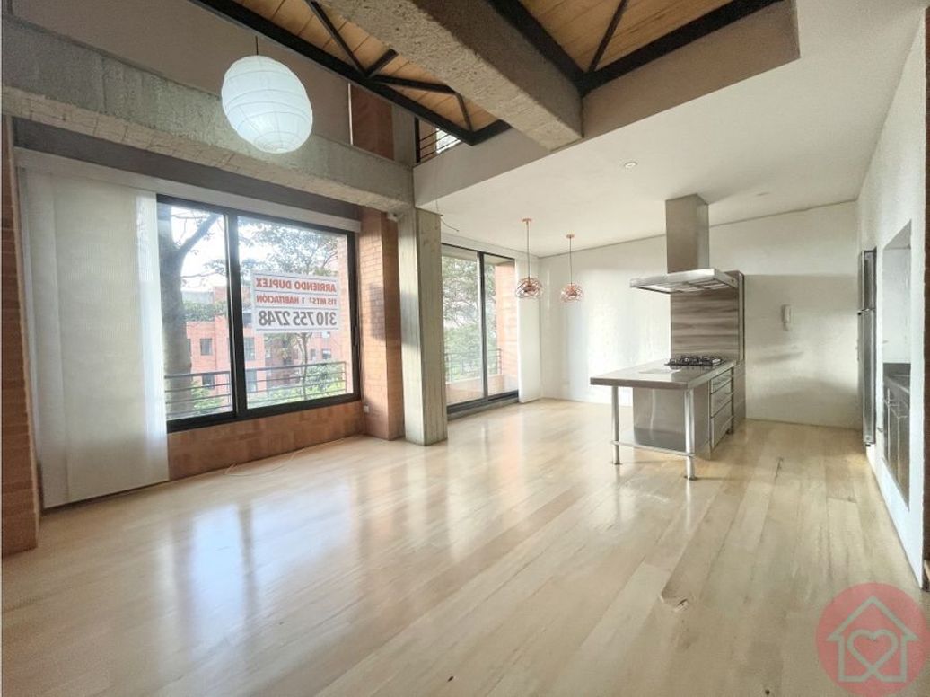Apartamento de 1 alcoba en venta en Los Rosales, Bogotá, 115 m² · foto 4 de 10