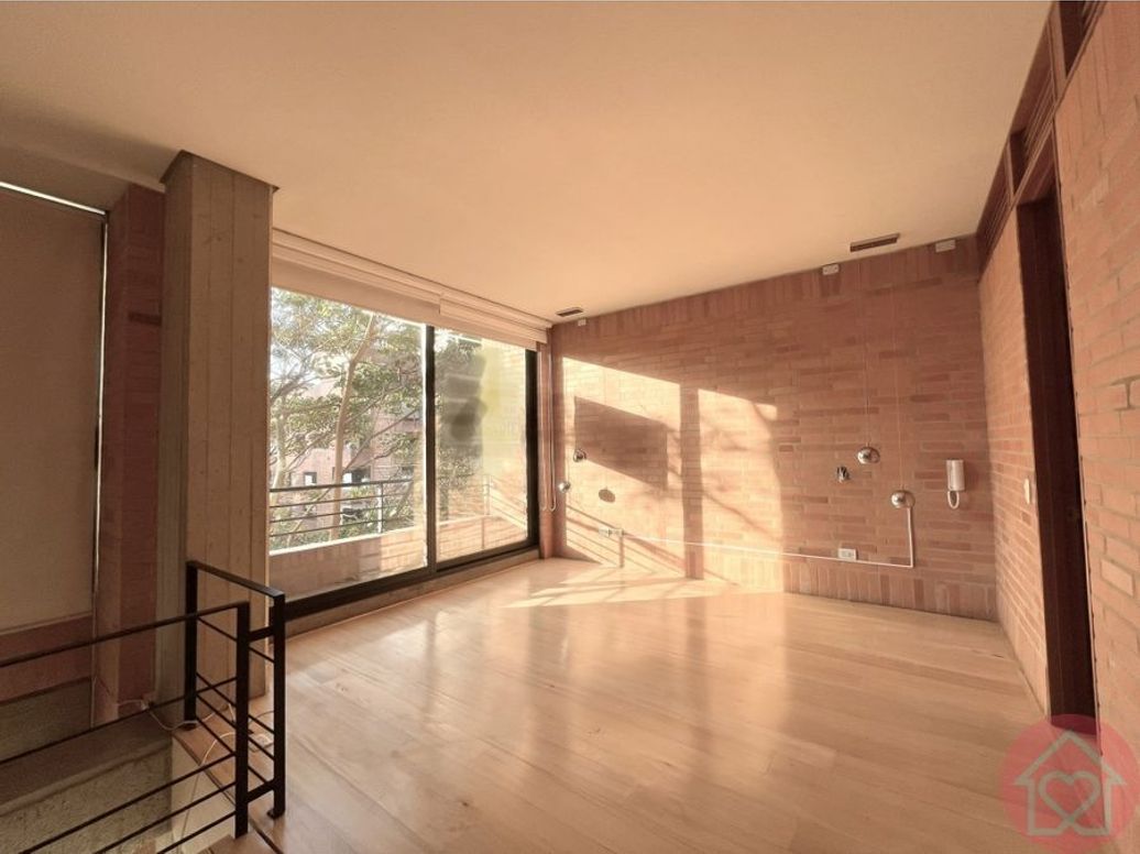 Apartamento de 1 alcoba en venta en Los Rosales, Bogotá, 115 m² · foto 7 de 10