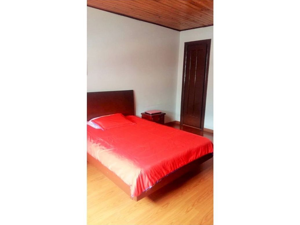 Casa de 5 alcobas en venta en Teusaquillo, Bogotá, 241 m² · foto 15 de 20