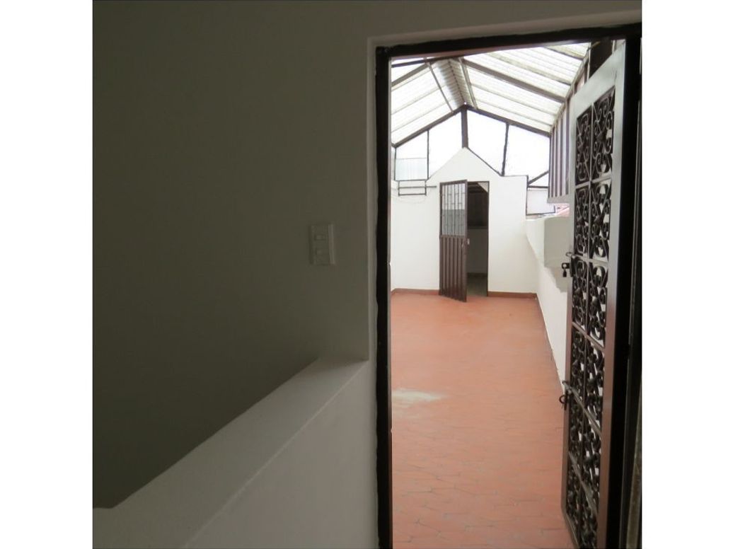 Casa de 5 alcobas en venta en Teusaquillo, Bogotá, 241 m² · foto 12 de 20