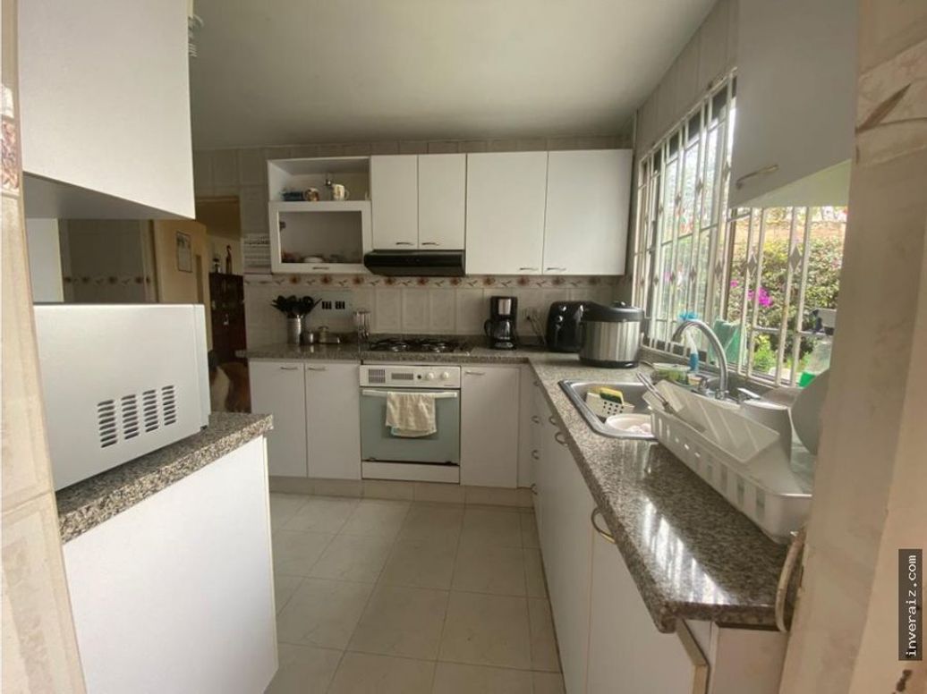 Casa de 4 alcobas en venta en Prado Veraniego Sur, Bogotá, 280 m² · foto 9 de 20