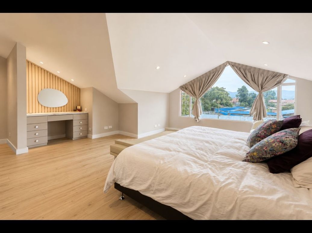 Casa de 5 alcobas en venta en San José De Bavaria, Bogotá, 445 m² · foto 3 de 20