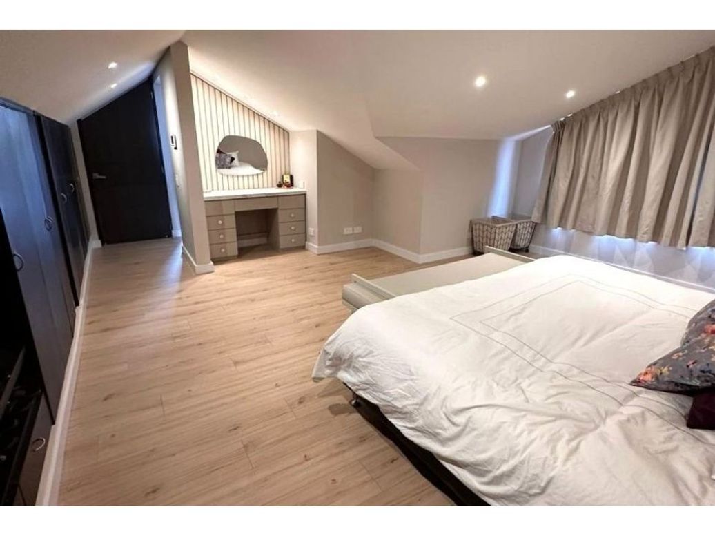 Casa de 5 alcobas en venta en San José De Bavaria, Bogotá, 445 m² · foto 4 de 20