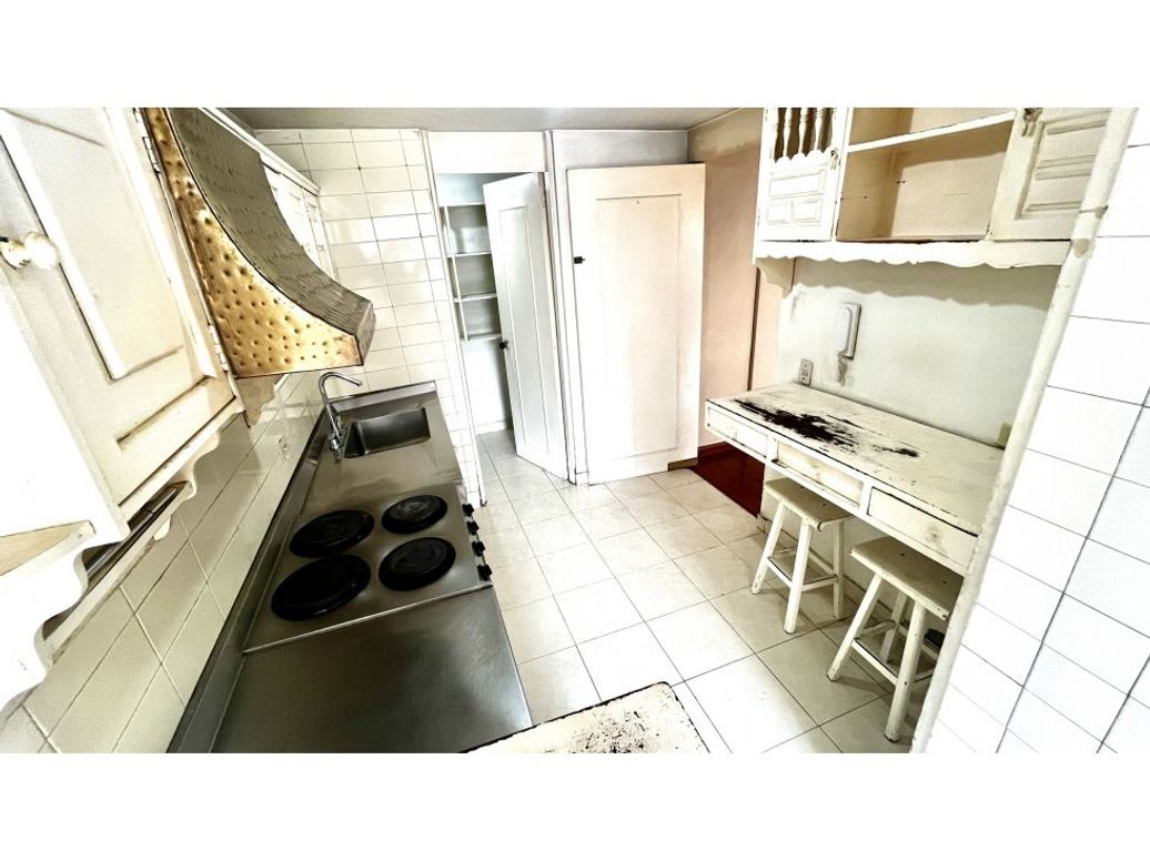 Apartamento de 3 alcobas en venta en Santa Barbara, Bogotá, 105 m² · foto 10 de 20