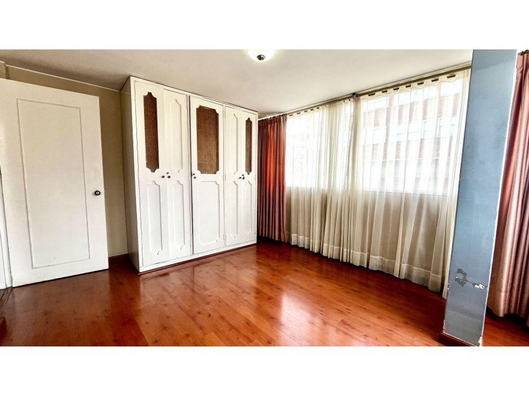 Apartamento de 3 alcobas en venta en Santa Barbara, Bogotá, 105 m² · foto 6 de 20