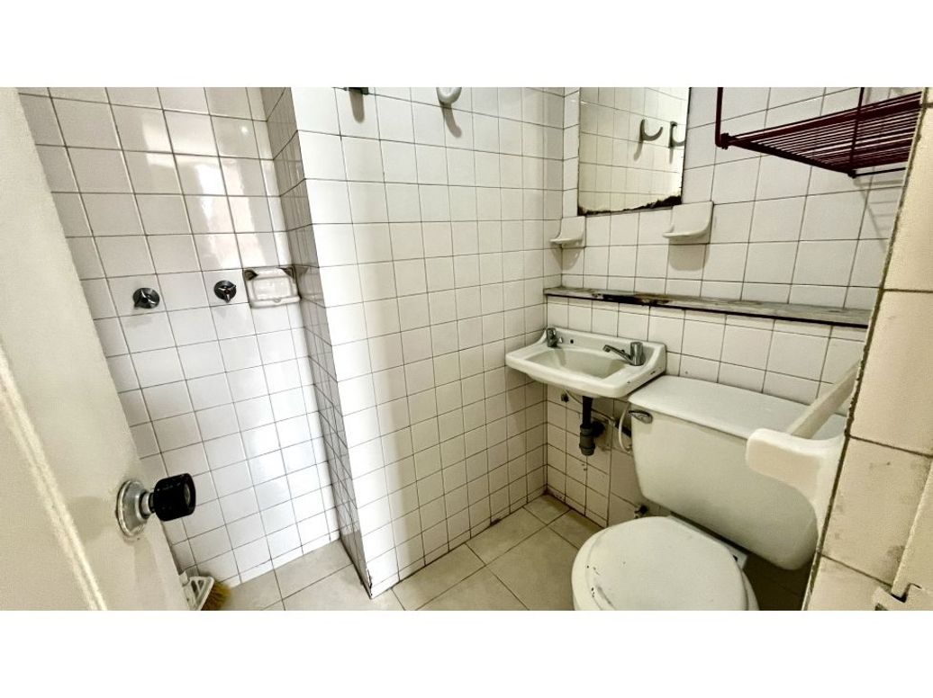 Apartamento de 3 alcobas en venta en Santa Barbara, Bogotá, 105 m² · foto 7 de 20